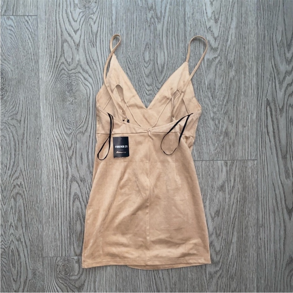 ❌SOLD❌NWT Forever 21 Tan Dress - Picture 2 of 4